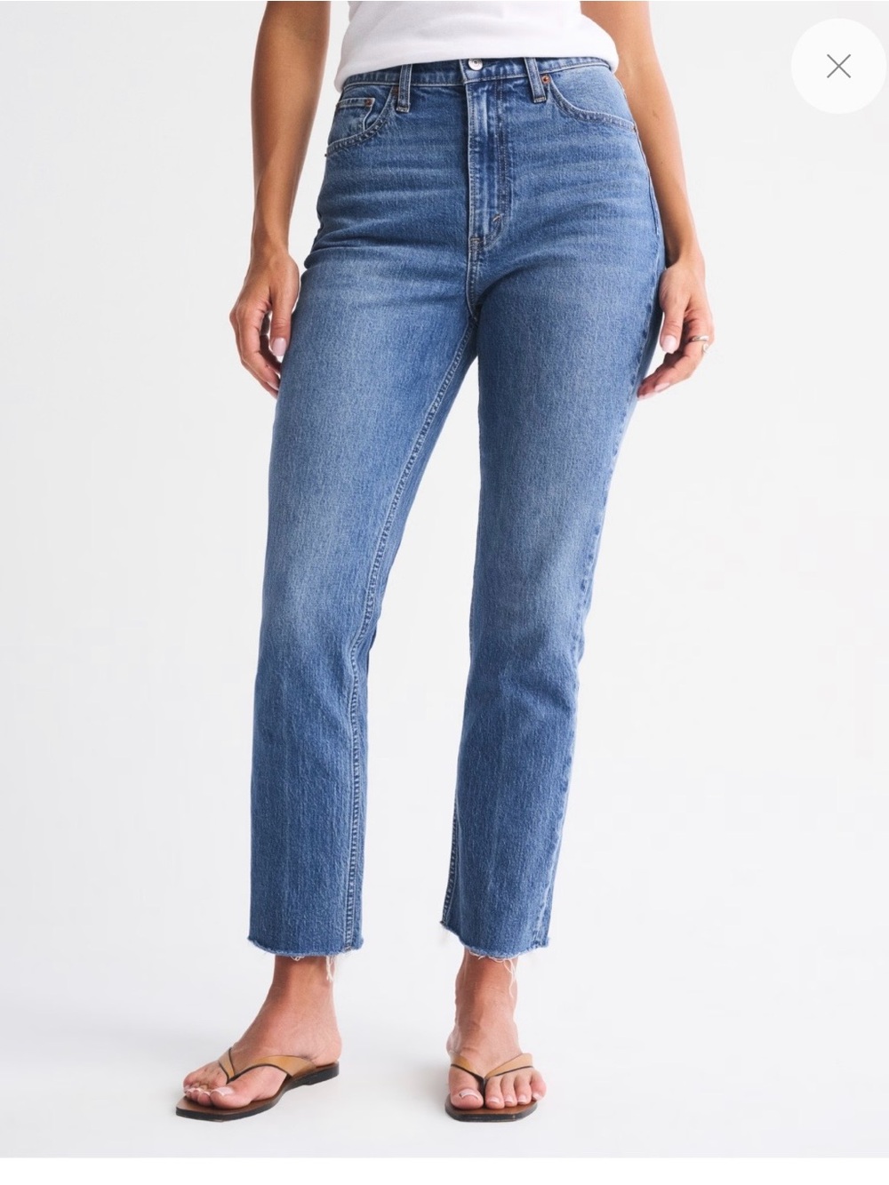A&F Curve Love Ultra High Rise Ankle Straight Jean